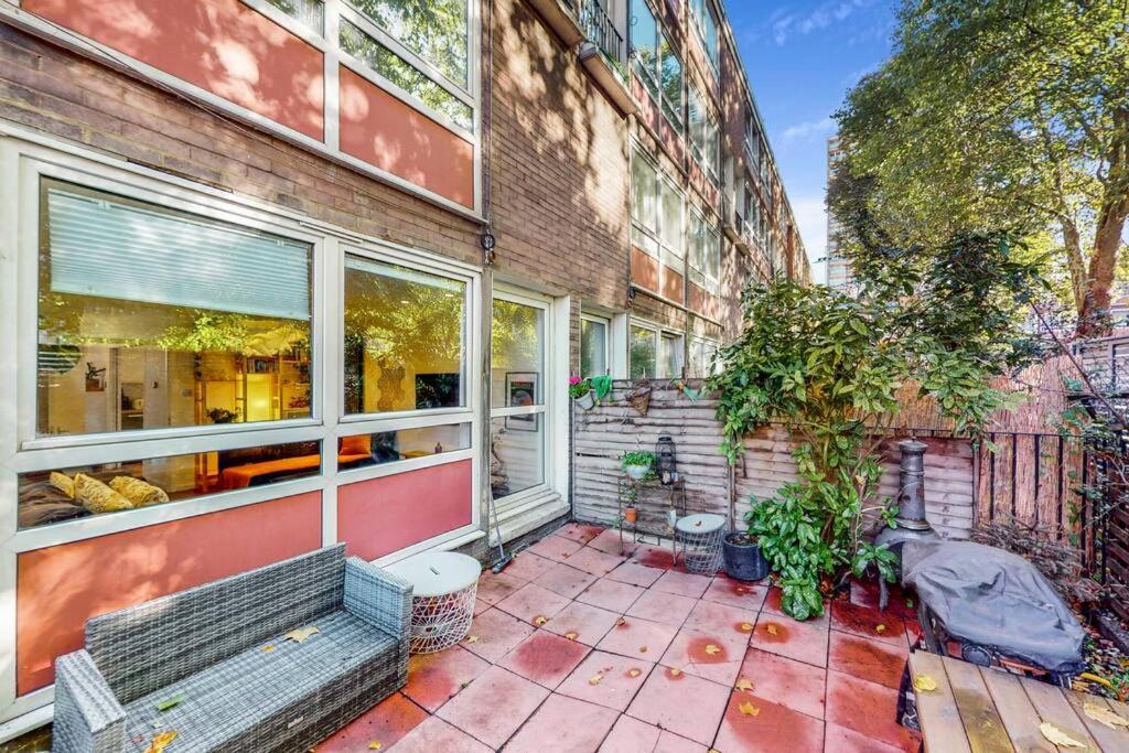 Charming 2-Bedroom Maisonette With Private Garden Londra Esterno foto