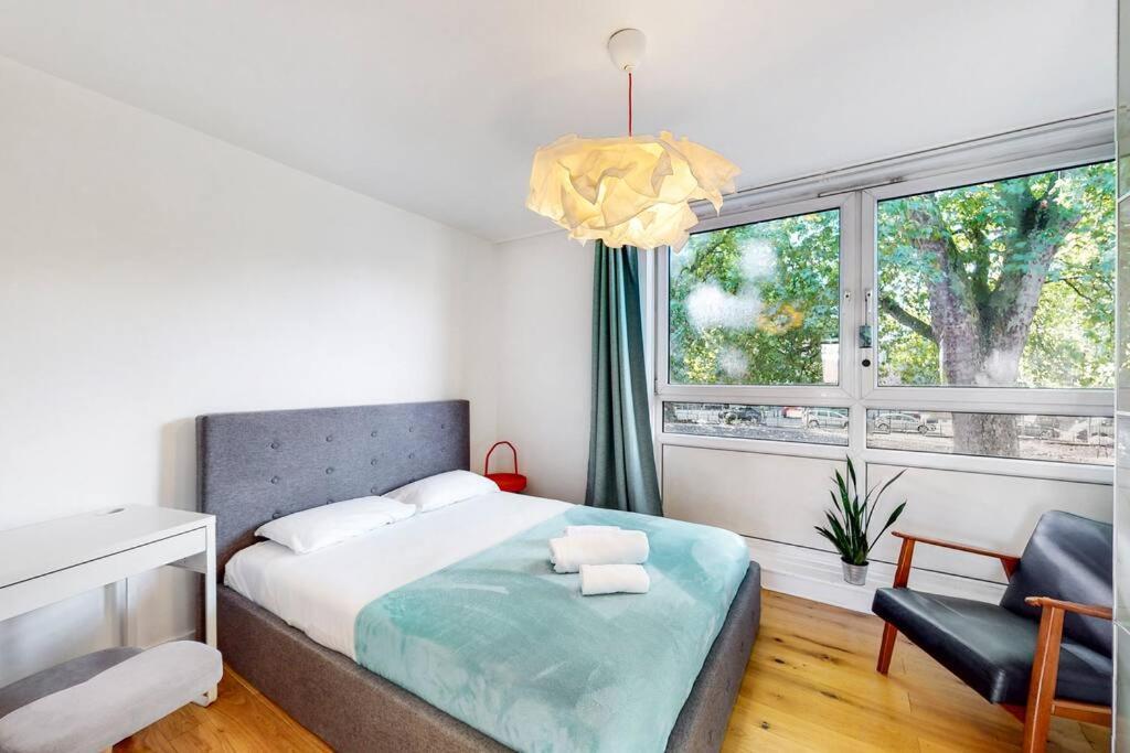Charming 2-Bedroom Maisonette With Private Garden Londra Esterno foto